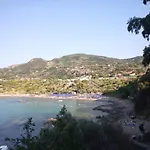 Sea View Garden *