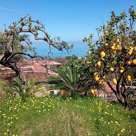 Sea View Garden * צ'פאלו