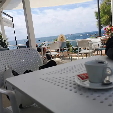 公寓 Sea View Garden 切法卢